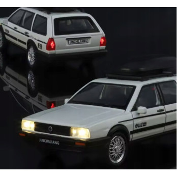 VW SANTANA WAGON METALOWY MODEL SAMOCHODU 1:32 DŹWIĘK ŚWIATŁO BIAŁY PREZENT