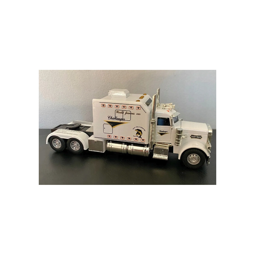 MODEL SAMOCHÓD TIR CIĘŻARÓWKA NACZEPA AMERICAN TRUCK ŚWIATŁA DŹWIĘKI BIAŁA