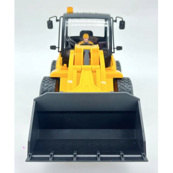 SPYCHACZ ZDALNIE STEROWANY RC 2.4GHz HUINA 1518 1:24