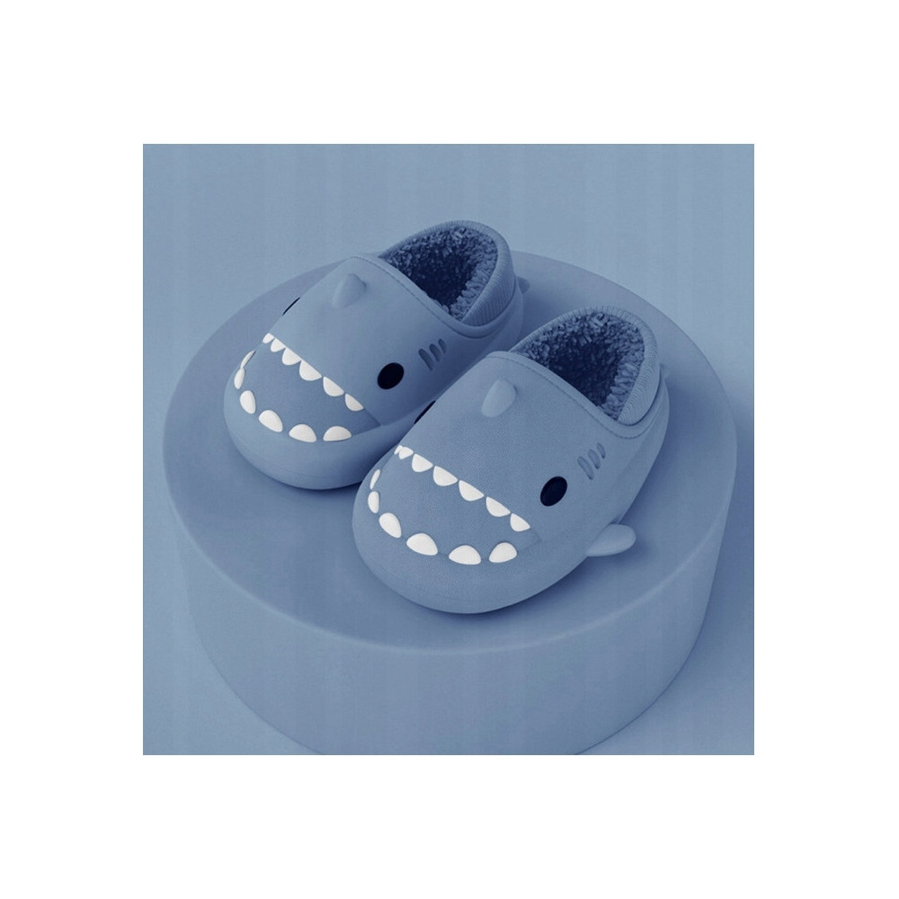 KAPCIE REKINY DZIECIĘCE OCIEPLANE LACZKI CIEPŁE SHARK 29-30