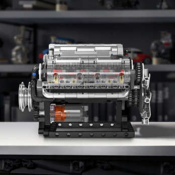 KLOCKI MOULD KING 10088 MODEL SILNIKA V8 OŚMIOCYLINDROWY SILNIK BENZYNOWY
