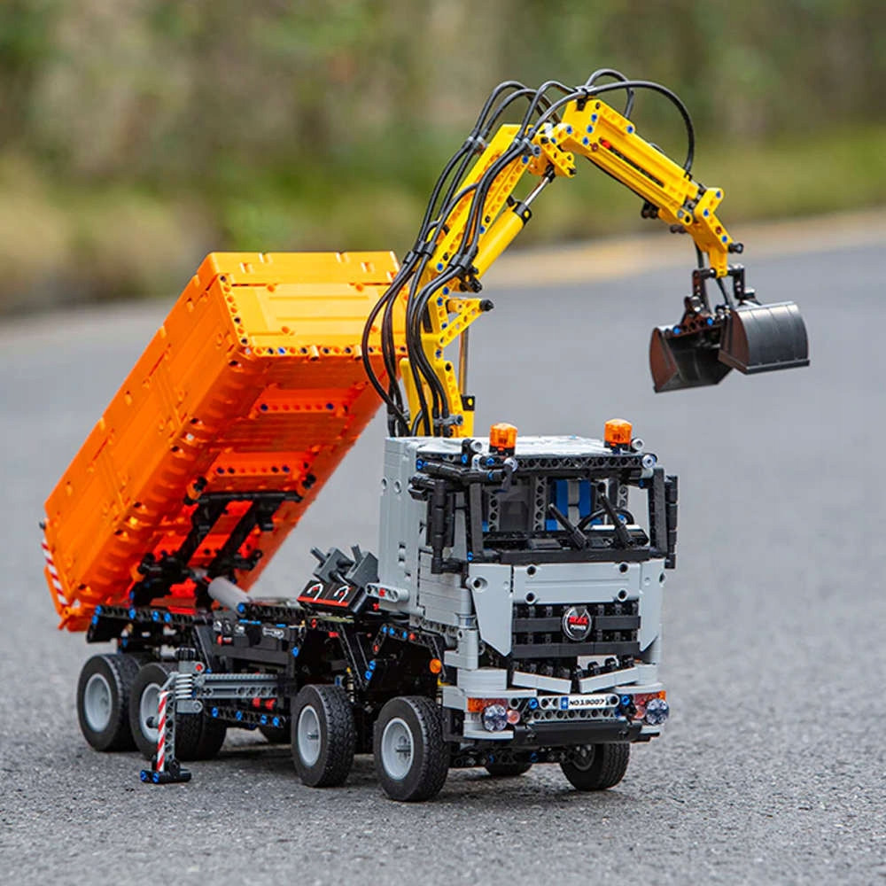 Klocki Mould King 19007 Ciężarówka Mercedes-Benz Arocs Pneumatic HDS Truck