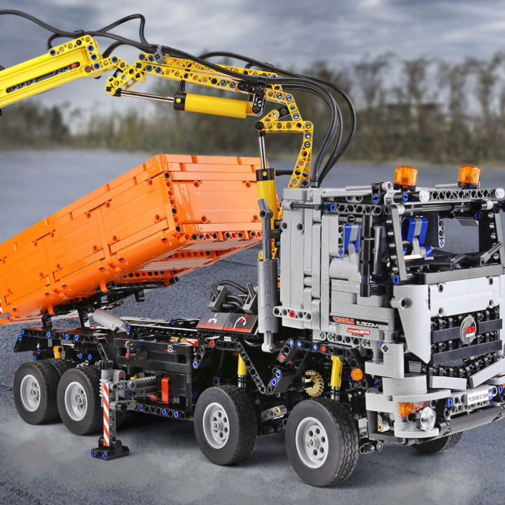 Klocki Mould King 19007 Ciężarówka Mercedes-Benz Arocs Pneumatic HDS Truck