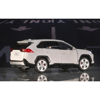 TOYOTA RAV4 1:24 METALOWY MODEL AUTA Z EFEKTAMI DŹWIĘKOWYMI I ŚWIETLNYMI
