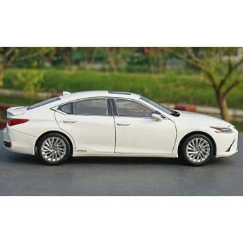 LEXUS ES300H METALOWY MODEL SAMOCHODU 1:24 DŹWIĘK ŚWIATŁO BIAŁY PREZENT
