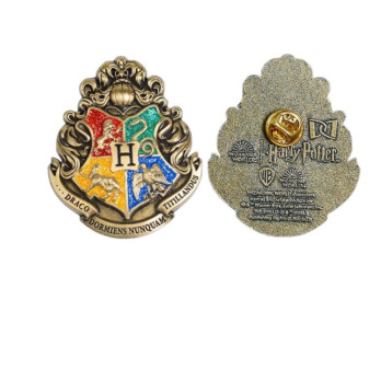HARRY POTTER KOLEKCJONERSKA METALOWA ODZNAKA HERB GRYFFINDOR I INNE 1 SZT