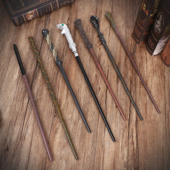 MAGICZNA RÓŻDŻKA HARRY POTTER KOLEKCJONERSKIE PUDEŁKO GINNY WEASLEY PREZENT