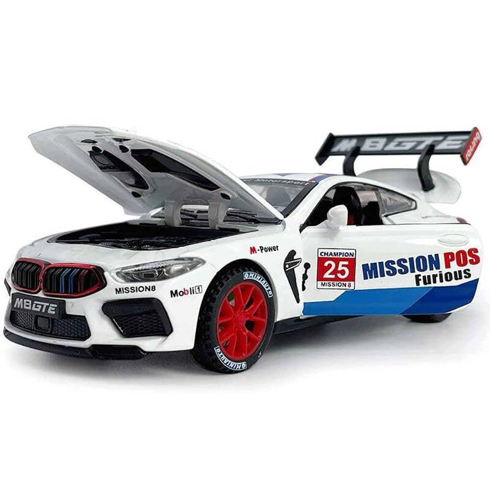 BMW M8 MANHART METALOWY MODEL SAMOCHODU 1:24 DŹWIĘK ŚWIATŁO BIAŁY