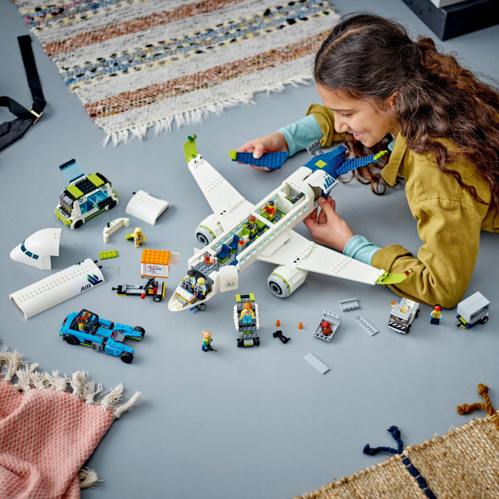 Klocki Konstrukcyjne Zestaw Do Budowania Samolot Pasażerski Jak Lego City 913 Elementy 7+