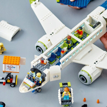 Klocki Konstrukcyjne Zestaw Do Budowania Samolot Pasażerski Jak Lego City 913 Elementy 7+