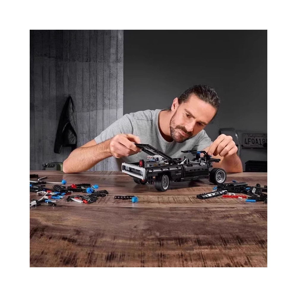 Klocki Konstrukcyjne Zestaw Do Budowania Dom's Dodge Charger Auto Prezent Jak Lego 1077 Elementy 1:13