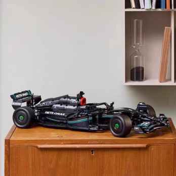 KLOCKI KONSTRUKCYJNE MERCEDES AMG F1 W14E PERFORMANCE PREZENT ZESTAW KLOCKÓW JAK LEGO